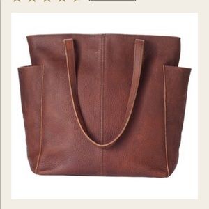 Duluth lifetime leather tote. Brown. NWT